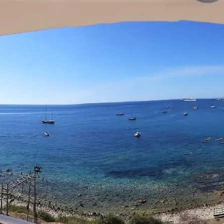 Baia Dei Delfini *